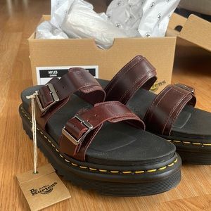 Rare with the box dr marten Myles sandals!!
